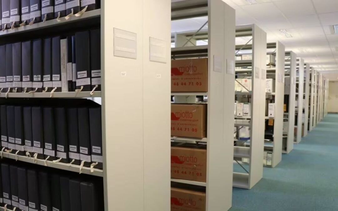 Visite du centre d’archives historiques de BNP Paribas à Dinan